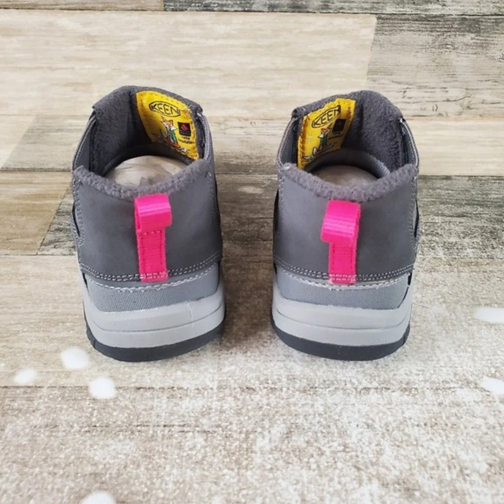 Keen Kids Kootenay III Chelsea Boot Sz‎ 8 Pull On Boot Black Gray Waterproof